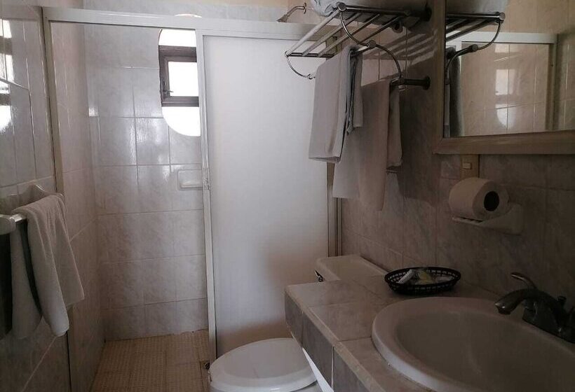 ホテル Estancia San Carlos Guayabitos