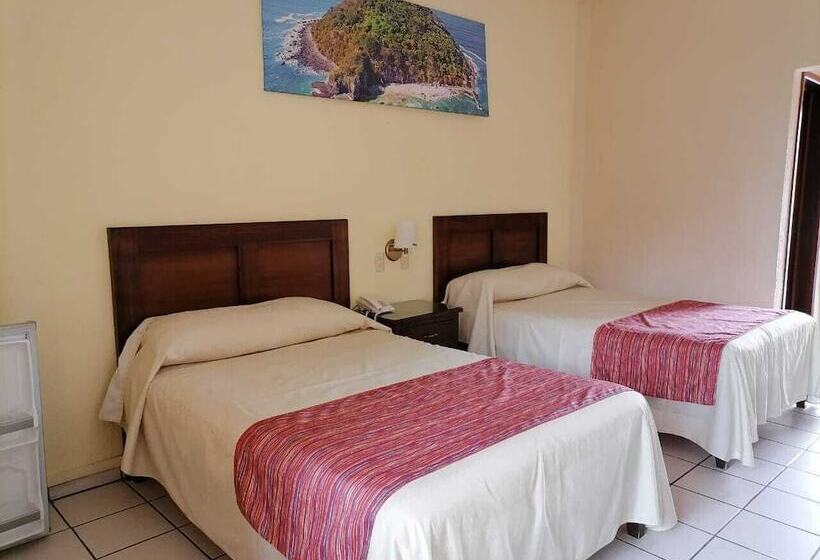 ホテル Estancia San Carlos Guayabitos