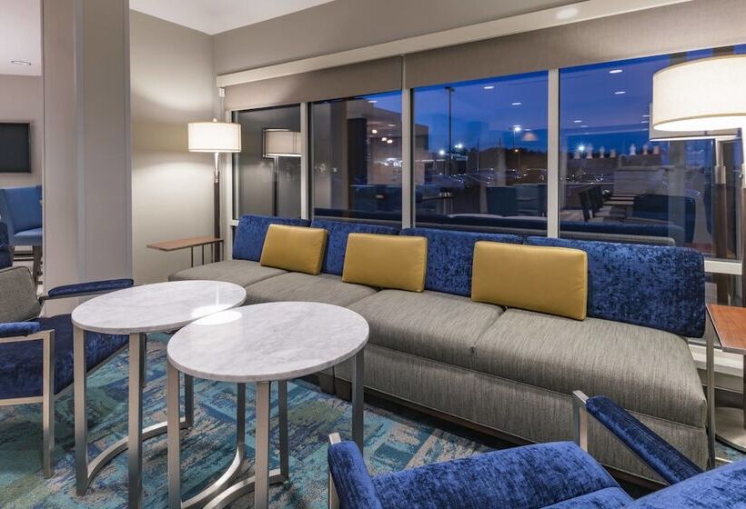 فندق Fairfield Inn & Suites By Marriott Leavenworth