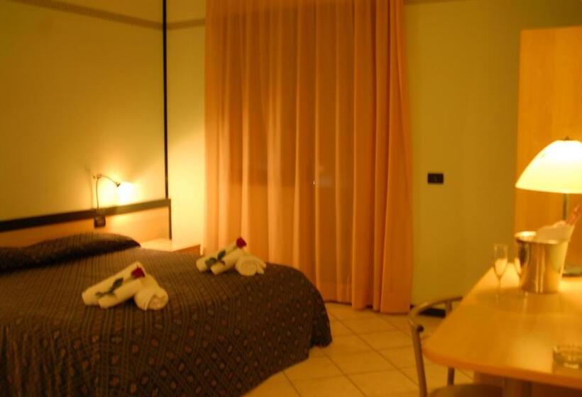 ホテル Gran Delta Di Alba Invest Srl