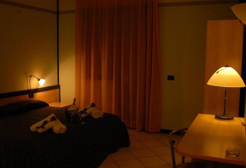 ホテル Gran Delta Di Alba Invest Srl