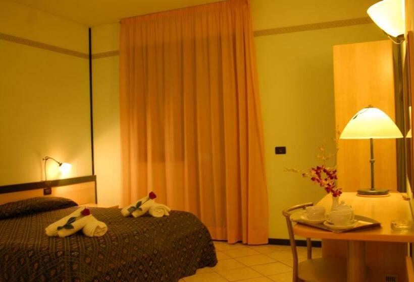 ホテル Gran Delta Di Alba Invest Srl