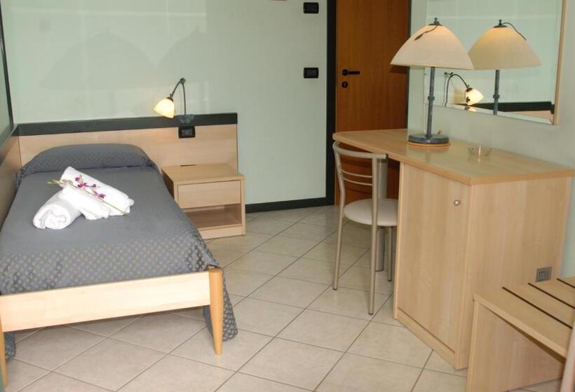 ホテル Gran Delta Di Alba Invest Srl