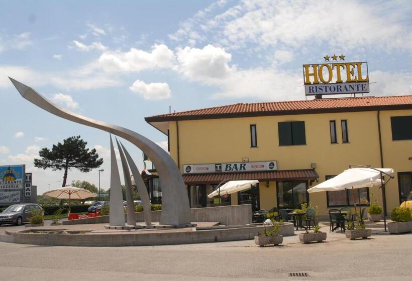 ホテル Gran Delta Di Alba Invest Srl