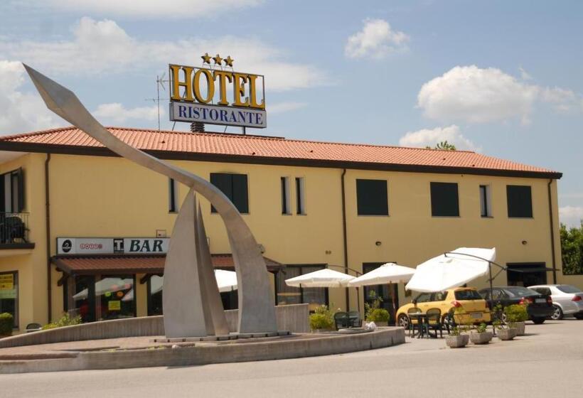 ホテル Gran Delta Di Alba Invest Srl