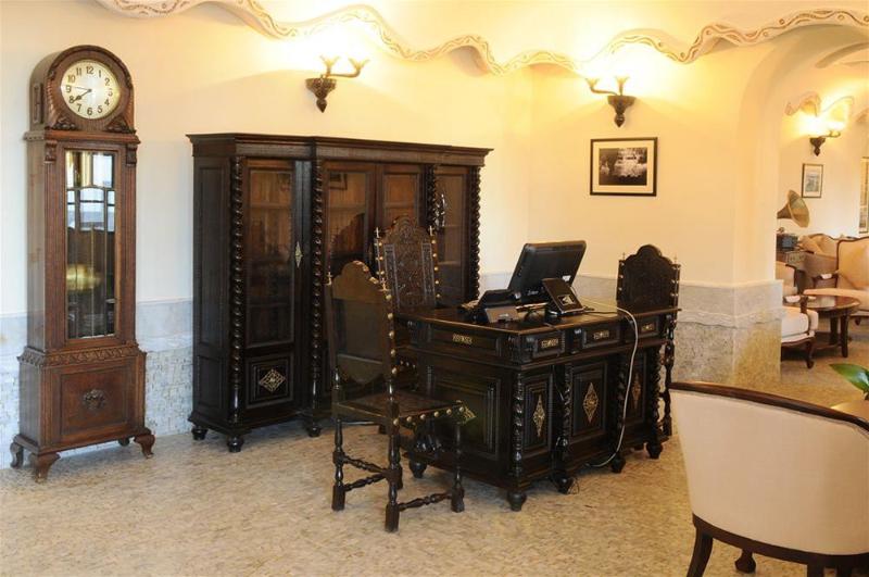 Grand Hotel Villa De France