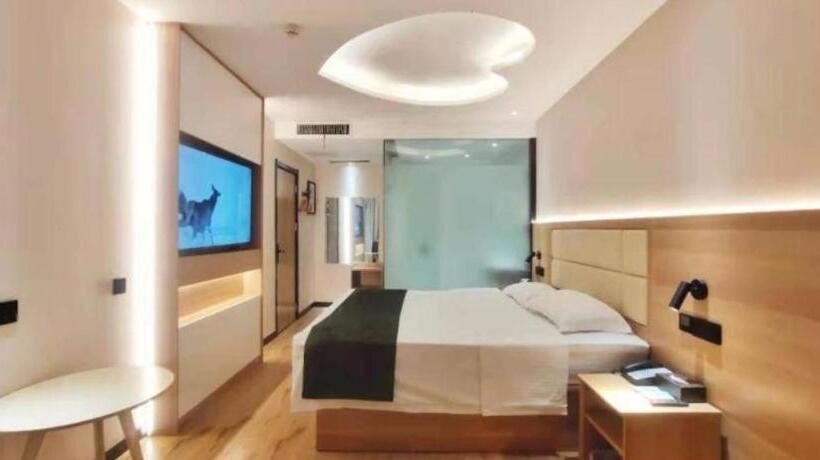 בית מלון כפרי Greentree Inn Heze Railway Station