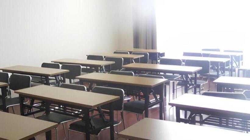 בית מלון כפרי Greentree Inn Heze Railway Station