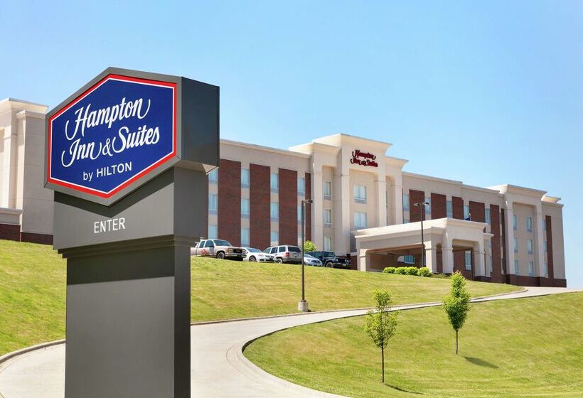 בית מלון כפרי Hampton Inn & Suites Parkersburg Downtown