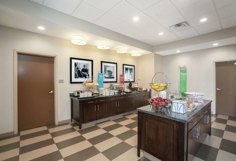 호텔 Hampton Inn Marion