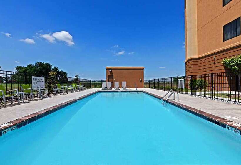 호텔 Hampton Inn Marion