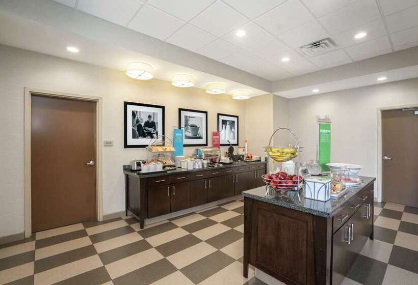 호텔 Hampton Inn Marion