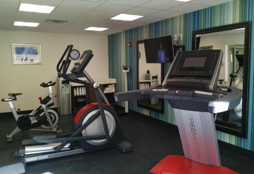 ホテル Holiday Inn Express & Suites Price, An Ihg