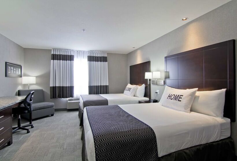 בית מלון כפרי Home Inn & Suites Regina Airport