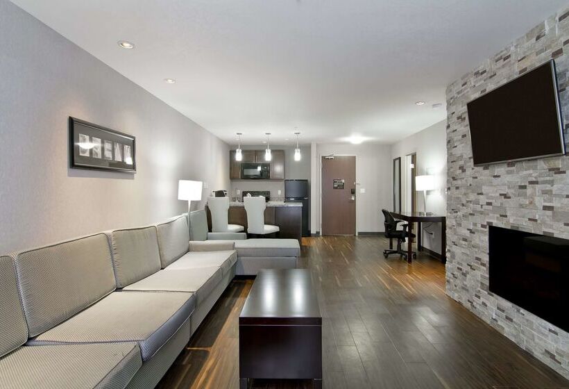 호텔 Home Inn & Suites Regina Airport