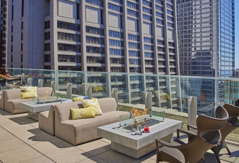 هتل Hyatt Centric The Loop Chicago