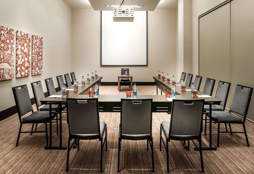 هتل Hyatt Place Gurgaon Udyog Vihar