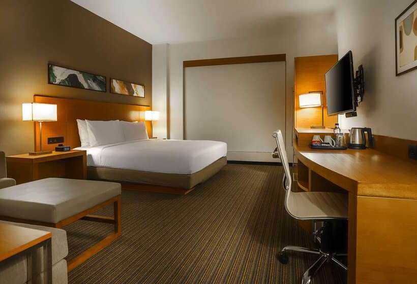 هتل Hyatt Place Gurgaon Udyog Vihar