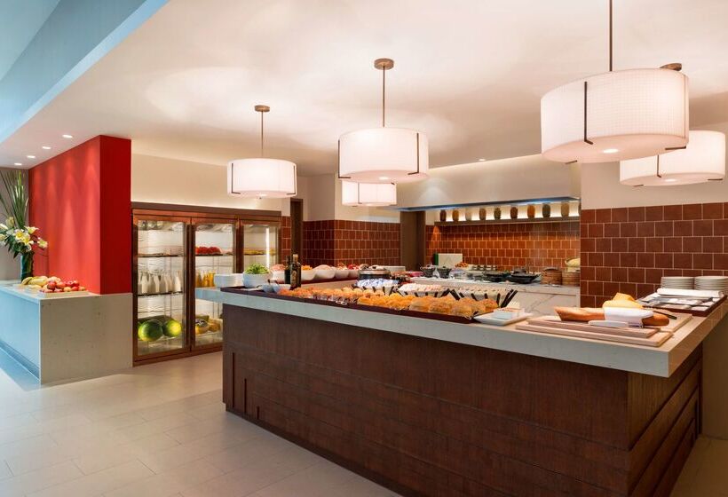 Отель Hyatt Place Shenzhen Dongmen