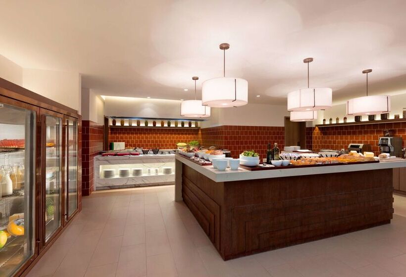 Отель Hyatt Place Shenzhen Dongmen