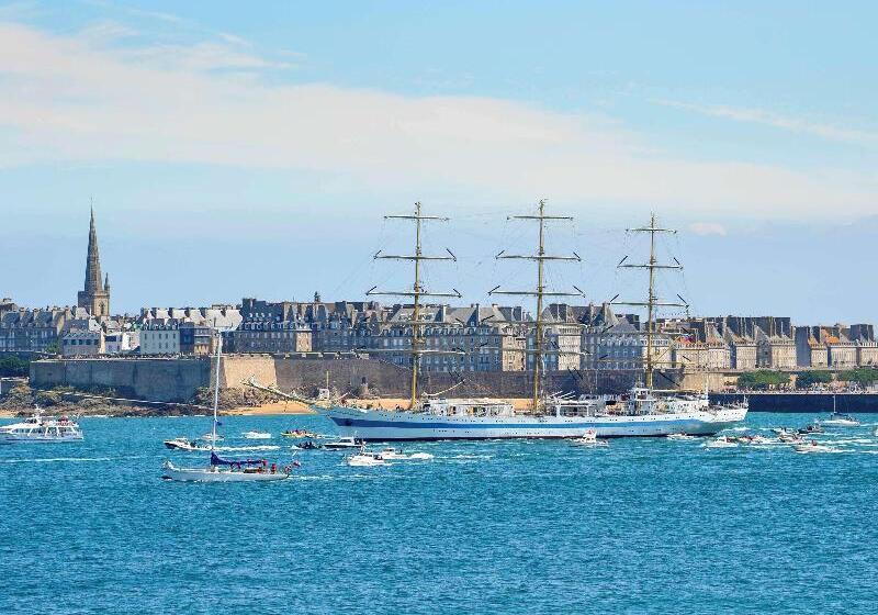 בית מלון כפרי Ibis Styles Saint Malo Port