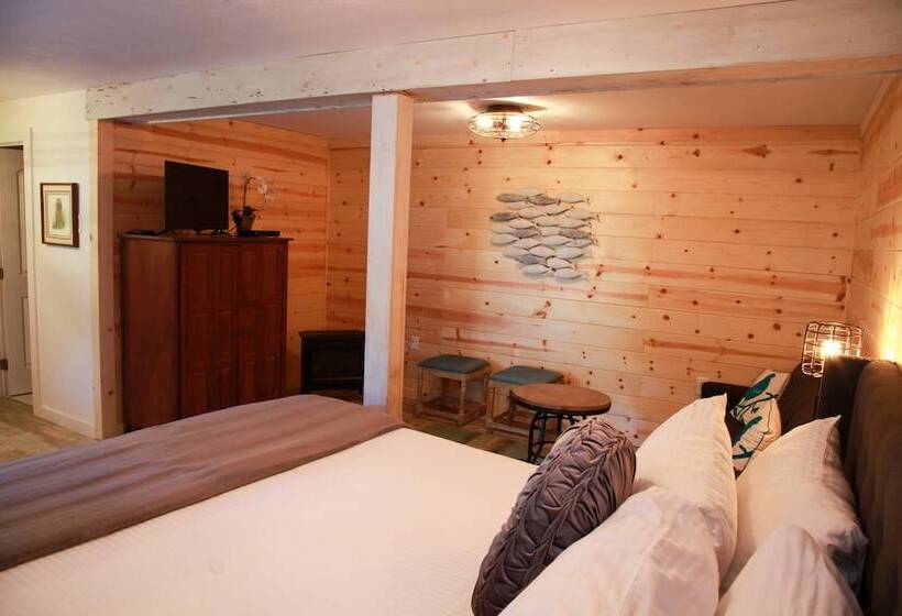 酒店 Inn On The Russian River