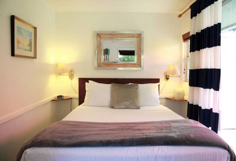 酒店 Inn On The Russian River