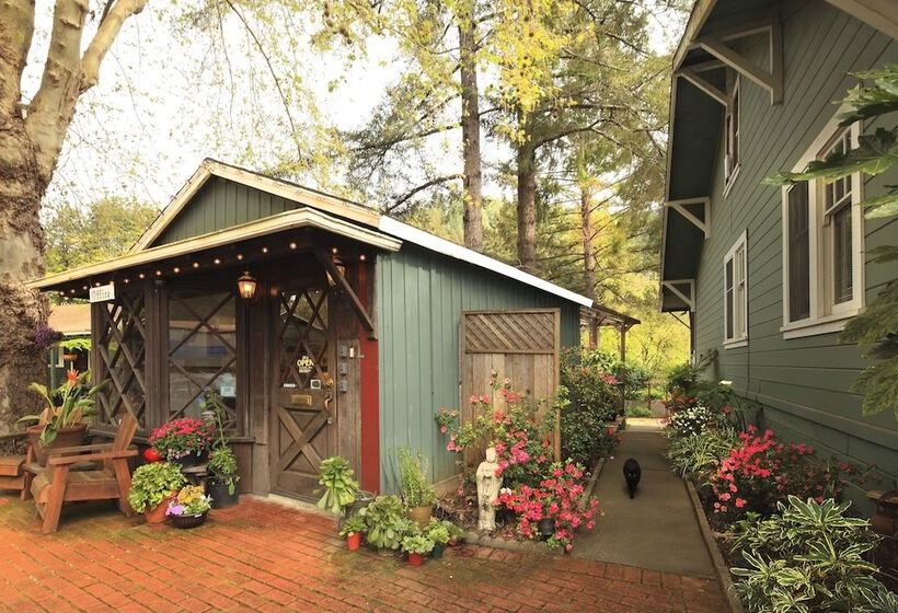 酒店 Inn On The Russian River