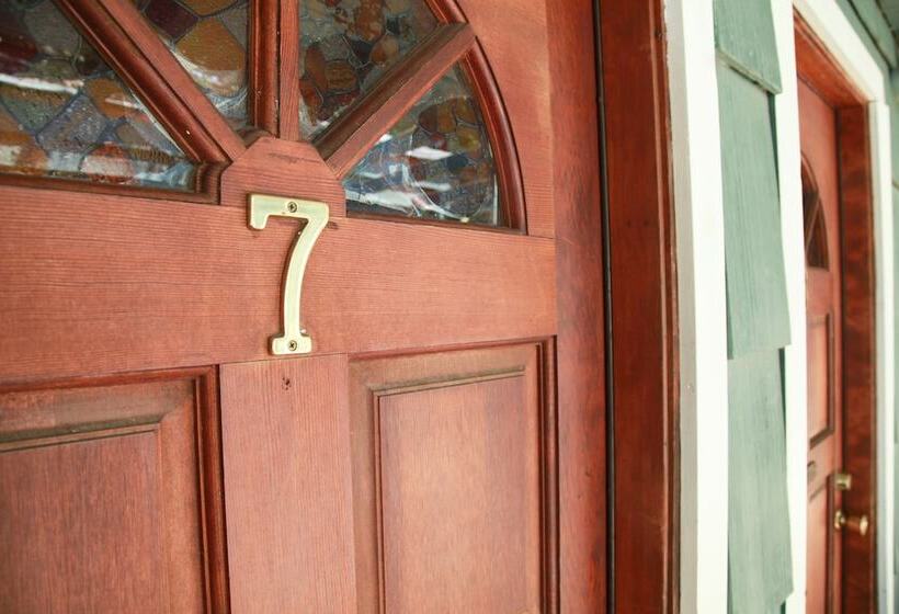 酒店 Inn On The Russian River