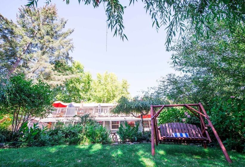 酒店 Inn On The Russian River