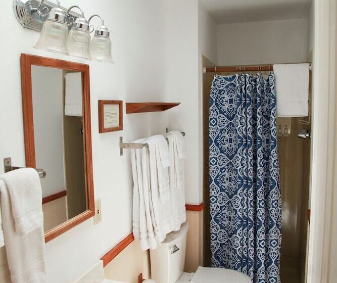 酒店 Inn On The Russian River