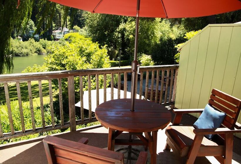 酒店 Inn On The Russian River