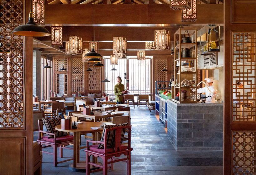 هتل Jinmao Purelax Lijiang, The Unbound Collection By Hyatt