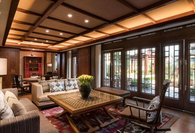 هتل Jinmao Purelax Lijiang, The Unbound Collection By Hyatt