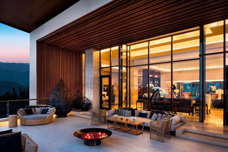 בית מלון כפרי Jw Marriott Mussoorie Walnut Grove Resort & Spa