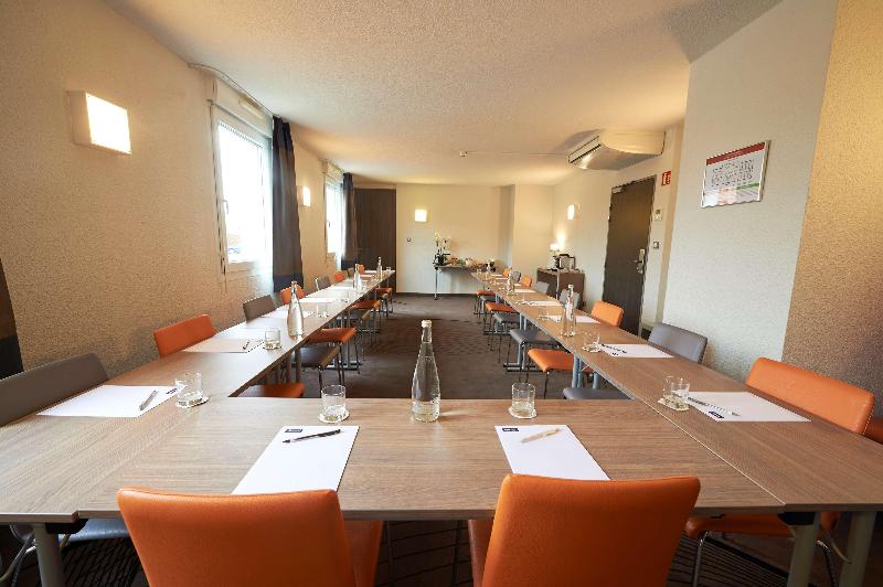 Отель Ibis Styles Saint Quentin