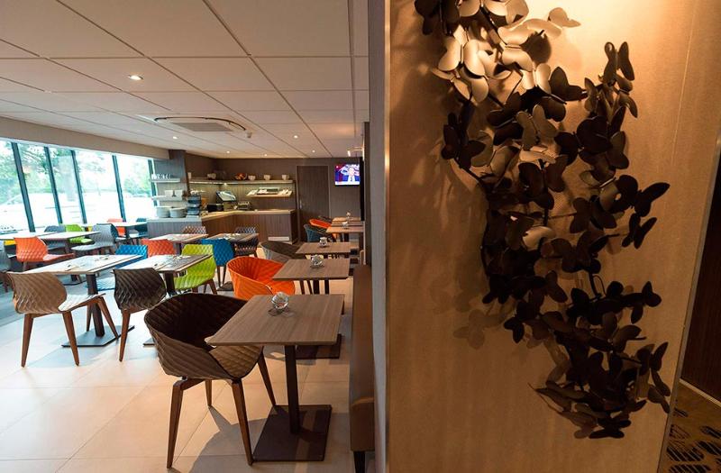 Отель Ibis Styles Saint Quentin