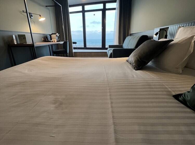 酒店 L échappée   Hôtel Casino Dieppe