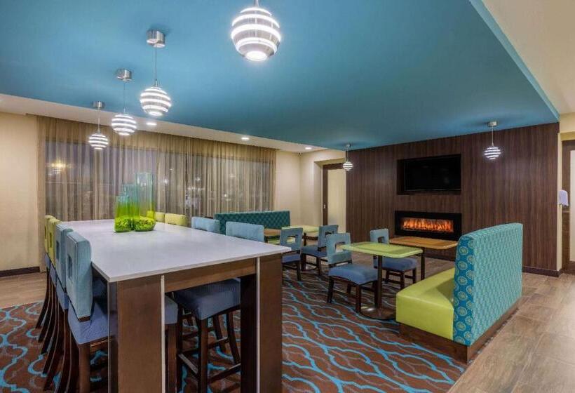 فندق La Quinta By Wyndham Artesia