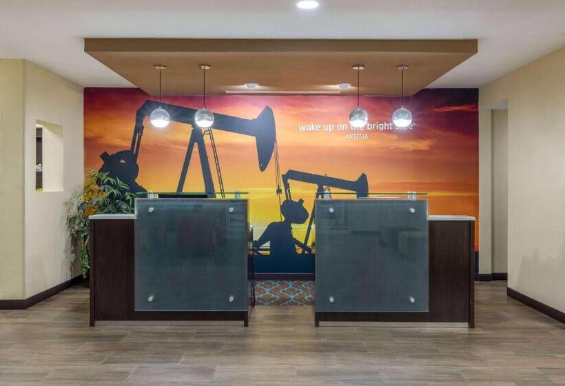 فندق La Quinta By Wyndham Artesia