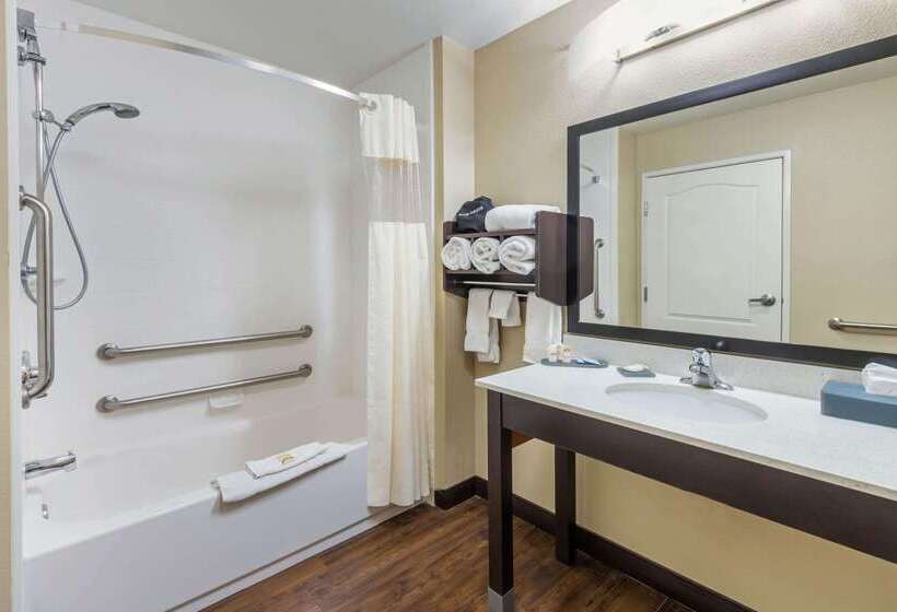 فندق La Quinta By Wyndham Artesia