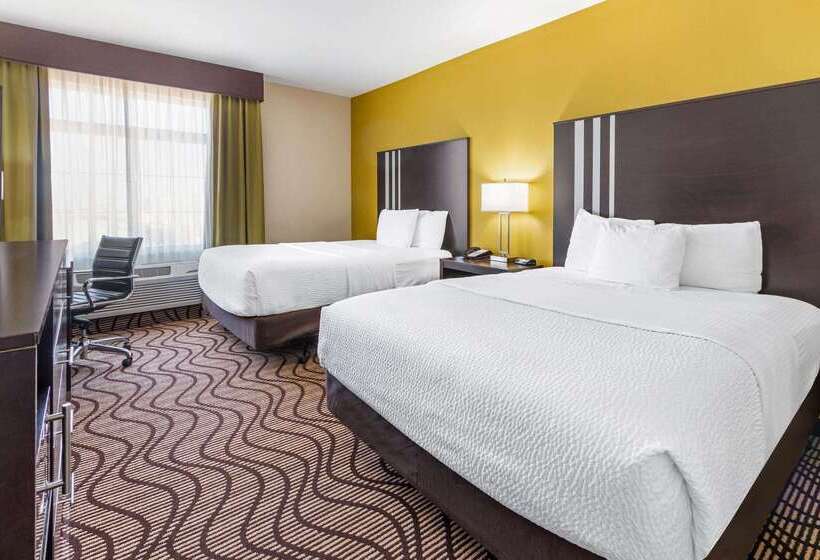 فندق La Quinta By Wyndham Artesia