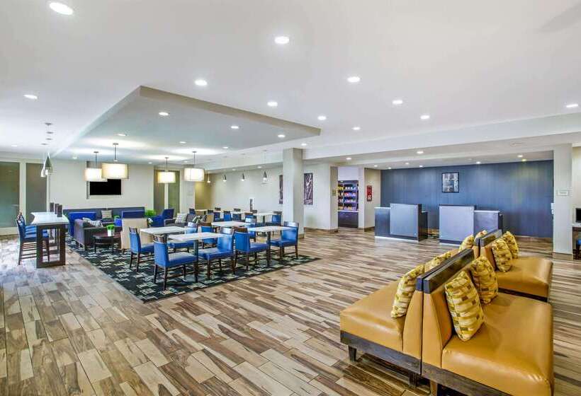 酒店 La Quinta By Wyndham Karnes City   Kenedy