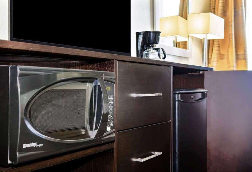 酒店 La Quinta By Wyndham Karnes City   Kenedy