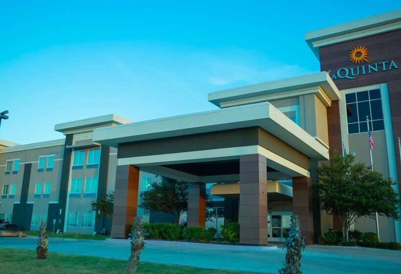 酒店 La Quinta By Wyndham Karnes City   Kenedy