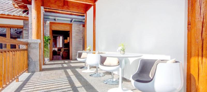 Отель Lux Tea Horse Road Lijiang