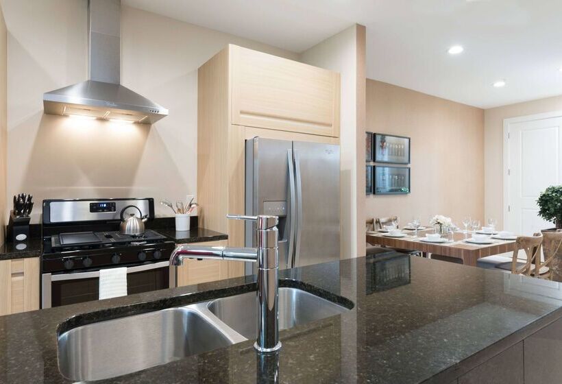 בית מלון כפרי Magic Village Yards, Trademark Collection By Wyndham