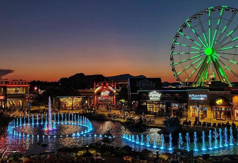 هتل Margaritaville Island