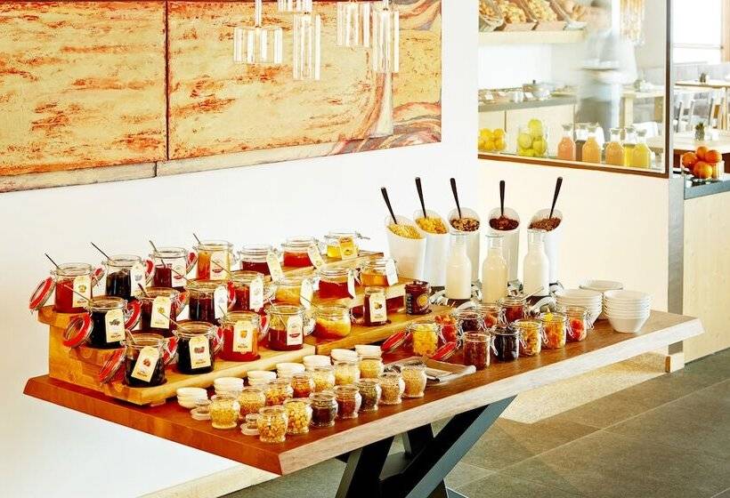 Montana Lodge & Spa, By R Collection Hotels