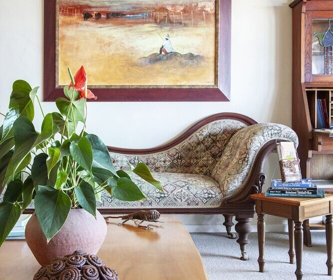 فندق Moonglow Guest House